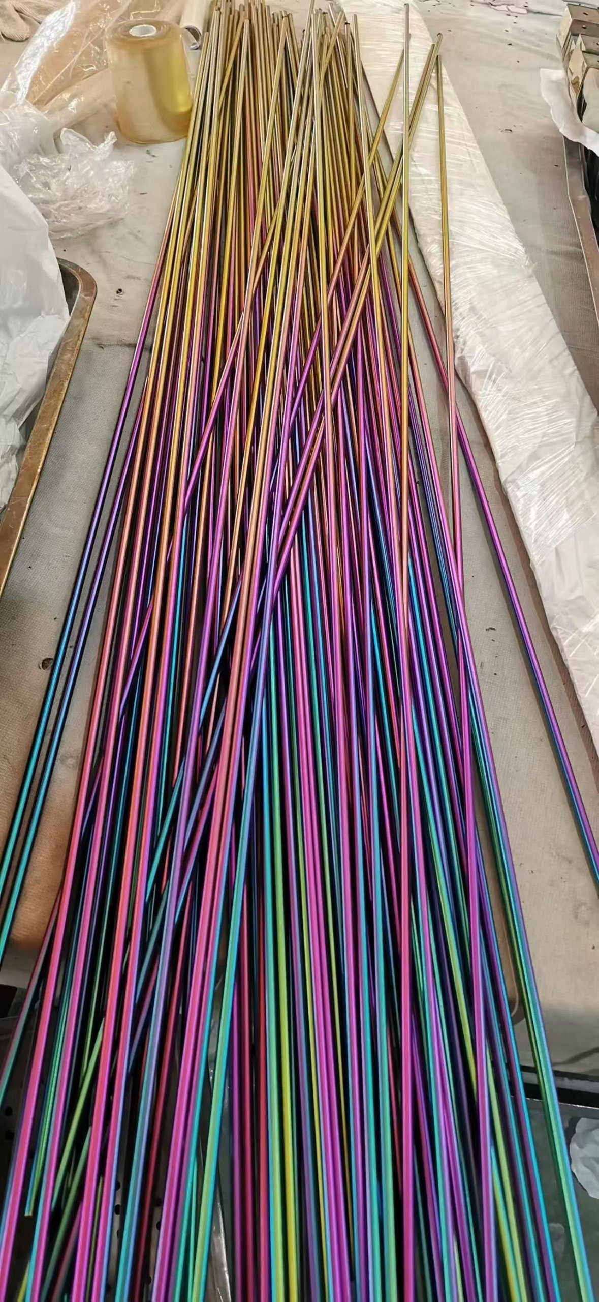 Colored Stainless Steel Capillary Tubes: A Clash of Industrial Aesthetics and Pragmatism